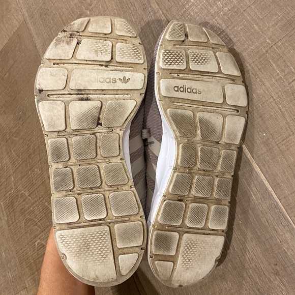 Adidas running shoes - Picture 4 of 4